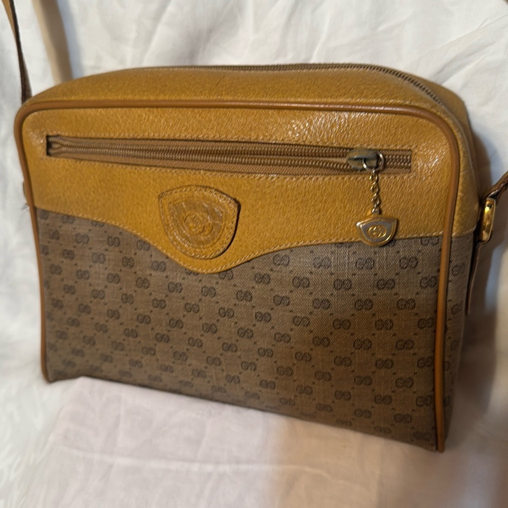 Gucci vintage Tan and Brown Crossbody Bag